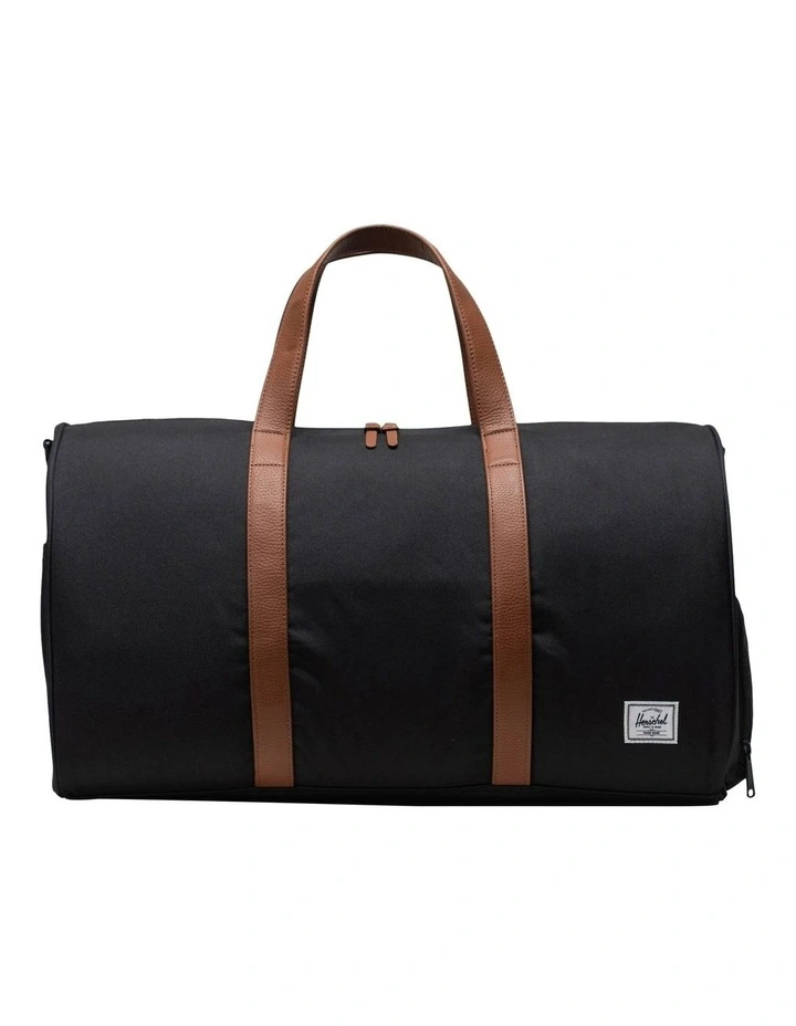 Novel Duffle Bag 43L in Black