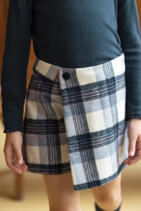 Skirt      Short tartan     